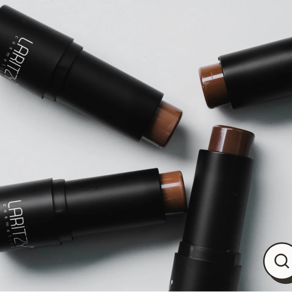 Laritzy Cosmetics Bronzer and Contour Shade Stix -Luau (deep chocolate) - Picture 6 of 6